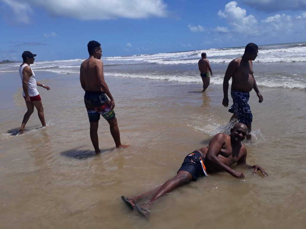 Camacã: Usuários do CAPS fazem passeio em Canavieiras